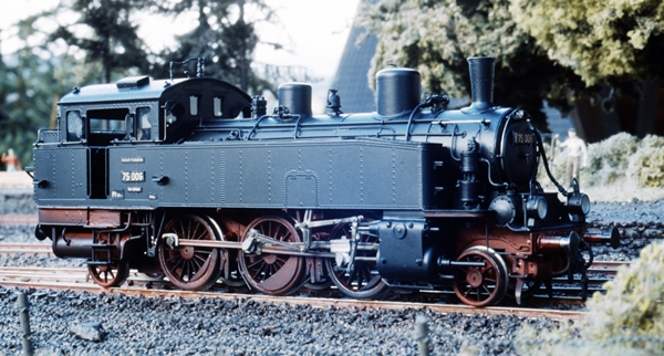 75006_M+F_r4_600