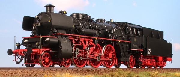 KM-1_18323